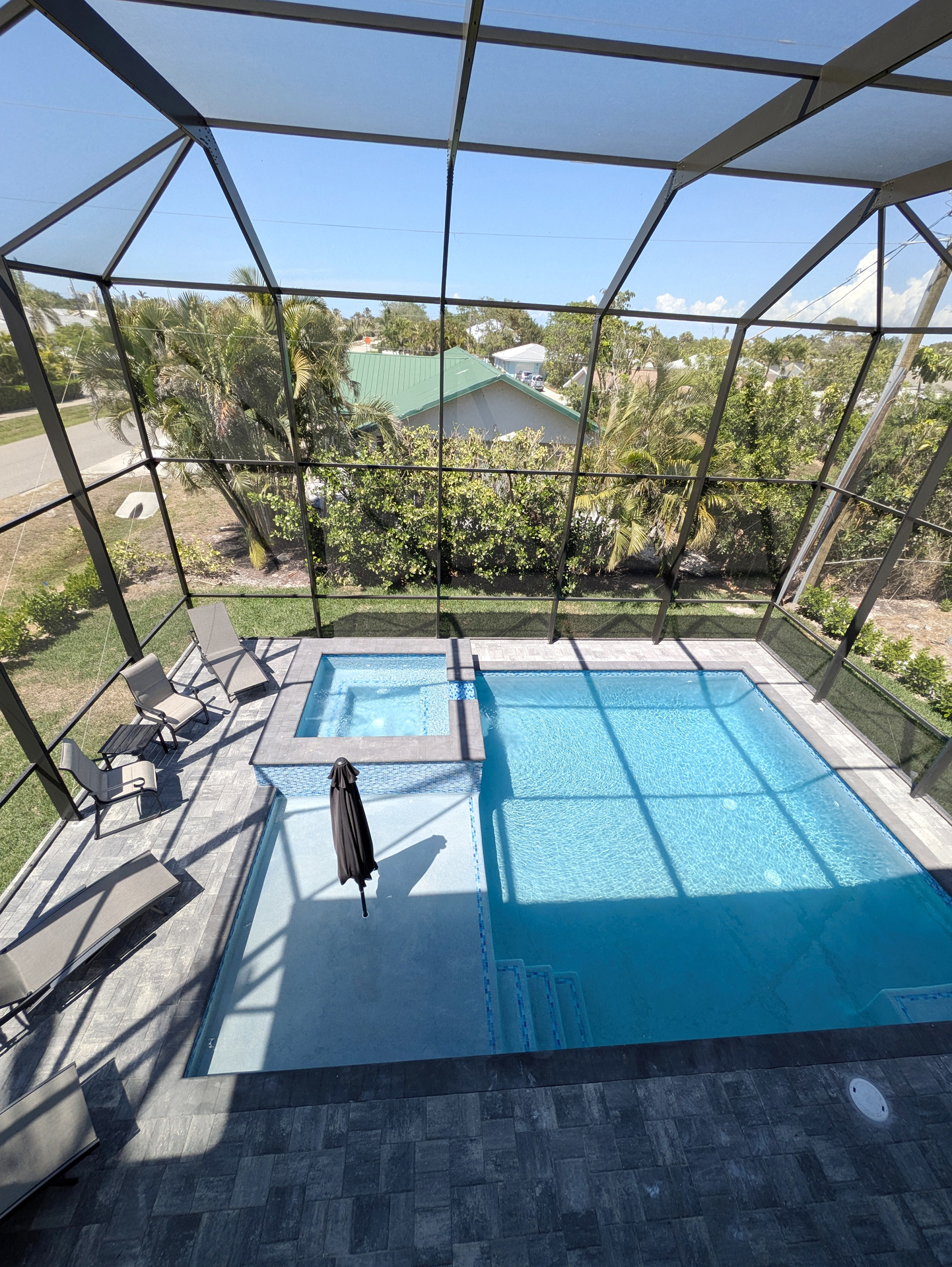 Second fl bdr2 balcony02